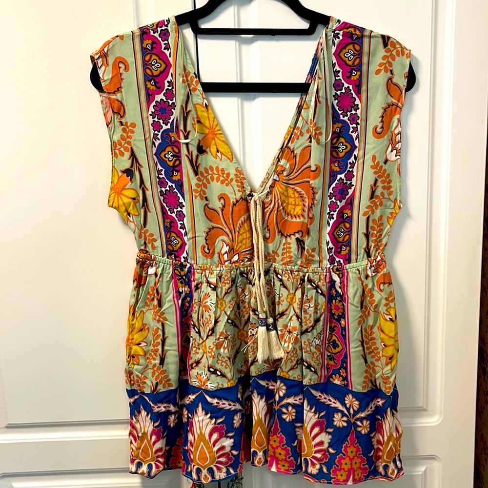 Zara blouse size Small sleeveless multi color